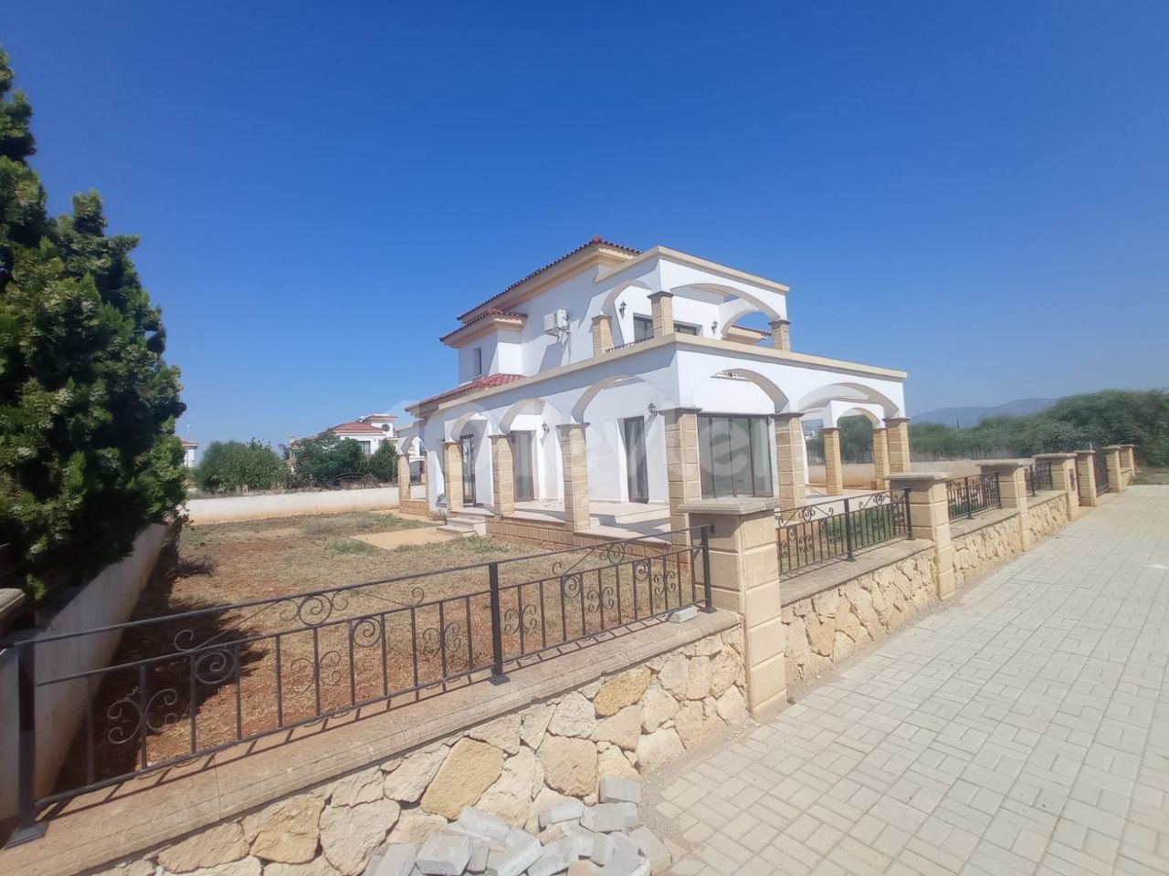 LUXURY MAINTENANCE VILLA IN İSKELE BAHÇELER IS RENTED UNFURNISHED