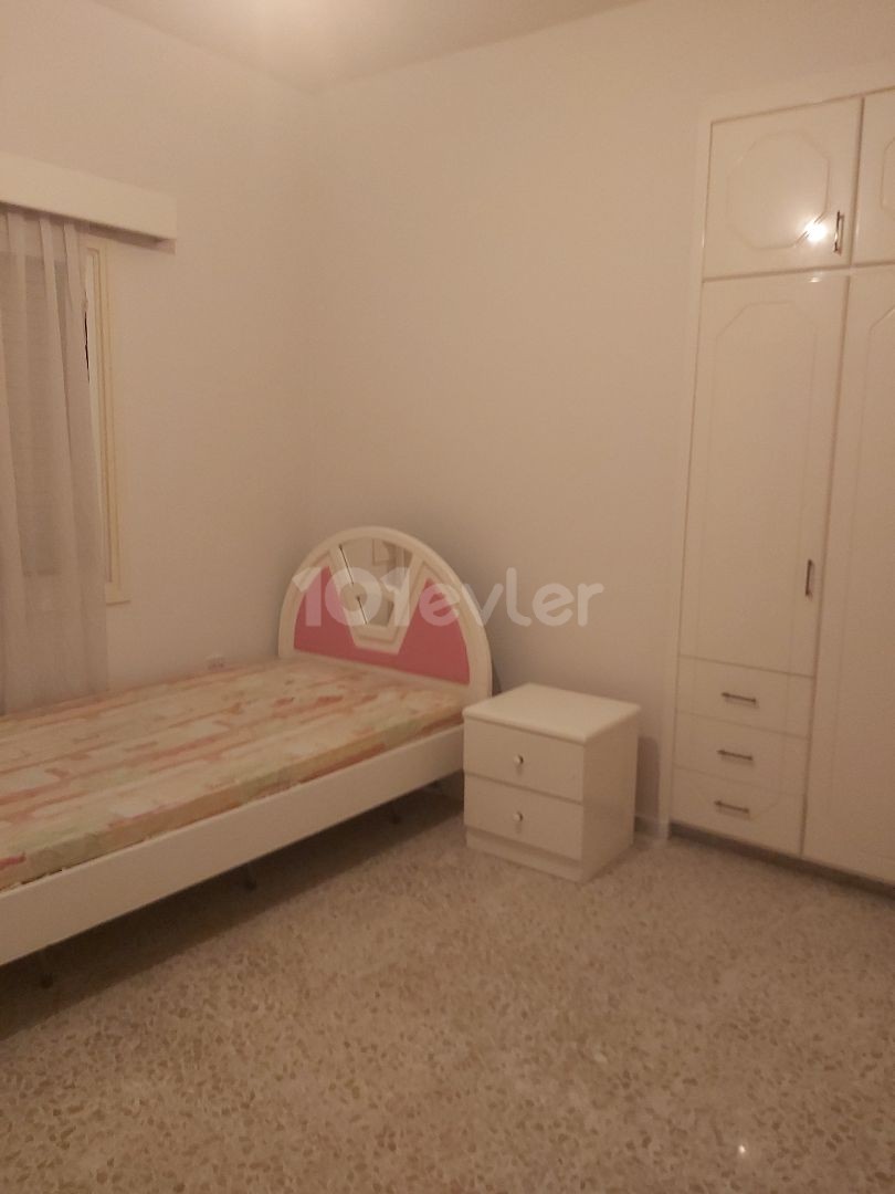 MAĞUSA  GÜLSEREN BÖLGESINDE 3+1 KİRALIK DAİRE 