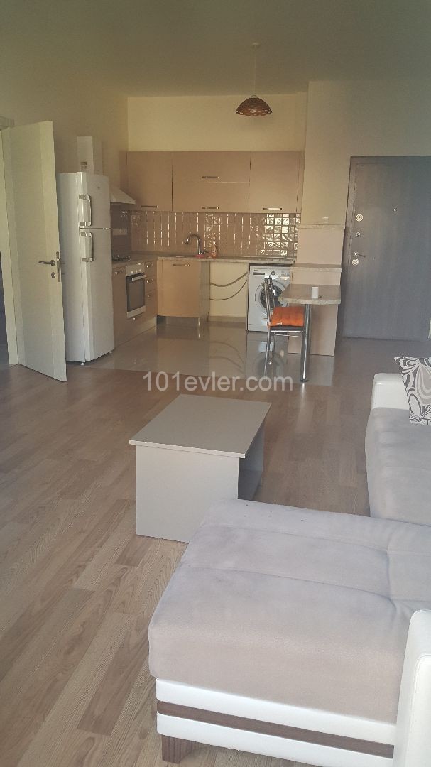 GAZİMAĞUSA KARAKOL BÖLGESİNDE SATILIK APT DAİRESİ