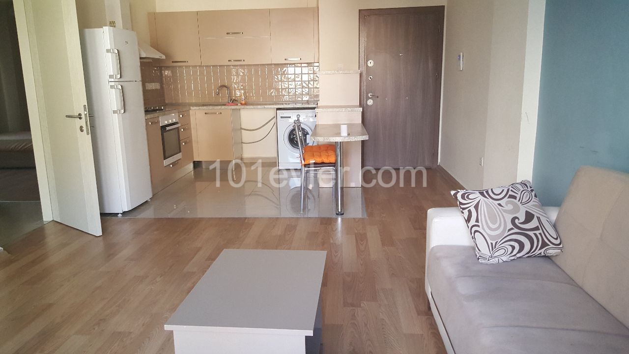 GAZİMAĞUSA KARAKOL BÖLGESİNDE SATILIK APT DAİRESİ