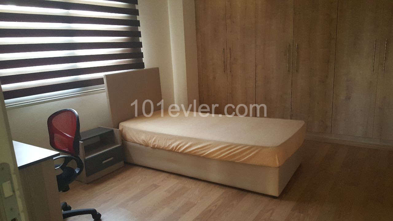 GAZİMAĞUSA KARAKOL BÖLGESİNDE SATILIK APT DAİRESİ