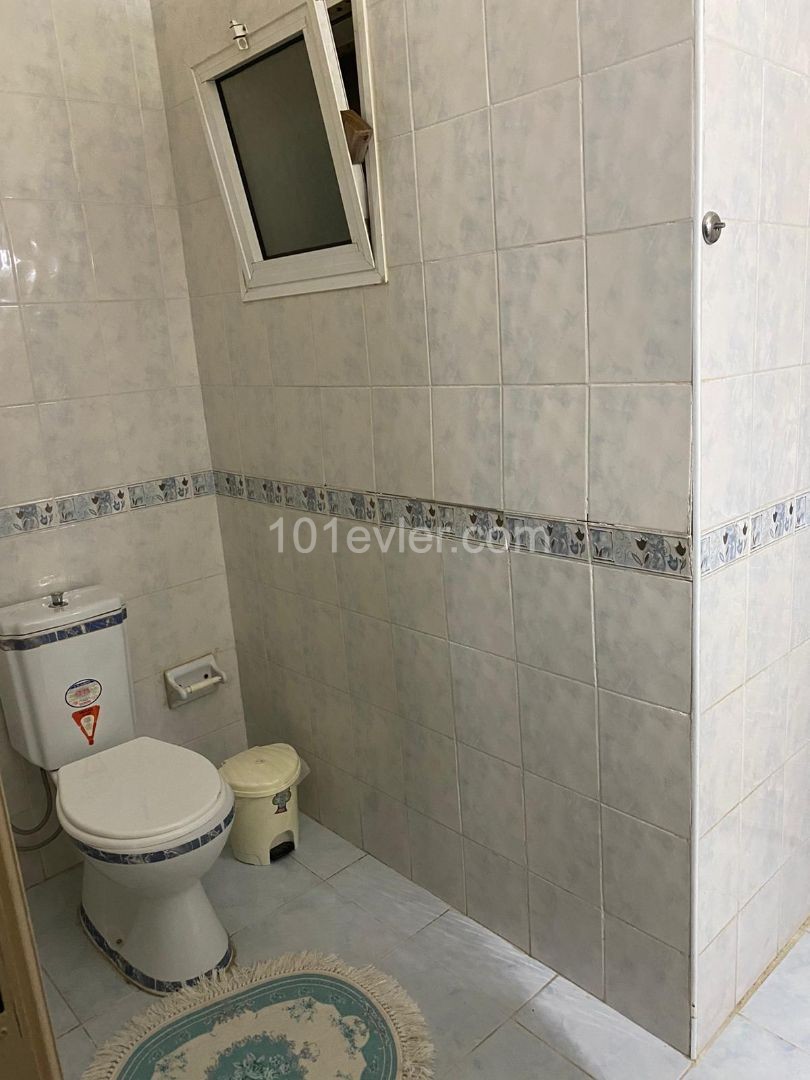 GAZİMAĞUSA MERKEZDE SATILIK PENTHOUSE