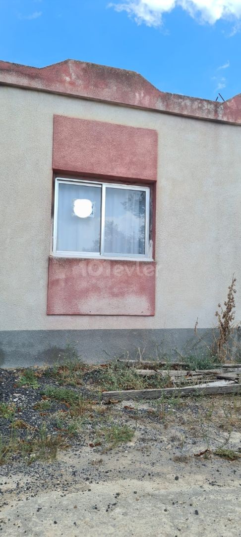 DETACHED HOUSE WITH GARDEN FOR SALE IN KuruOVA VILLAGE