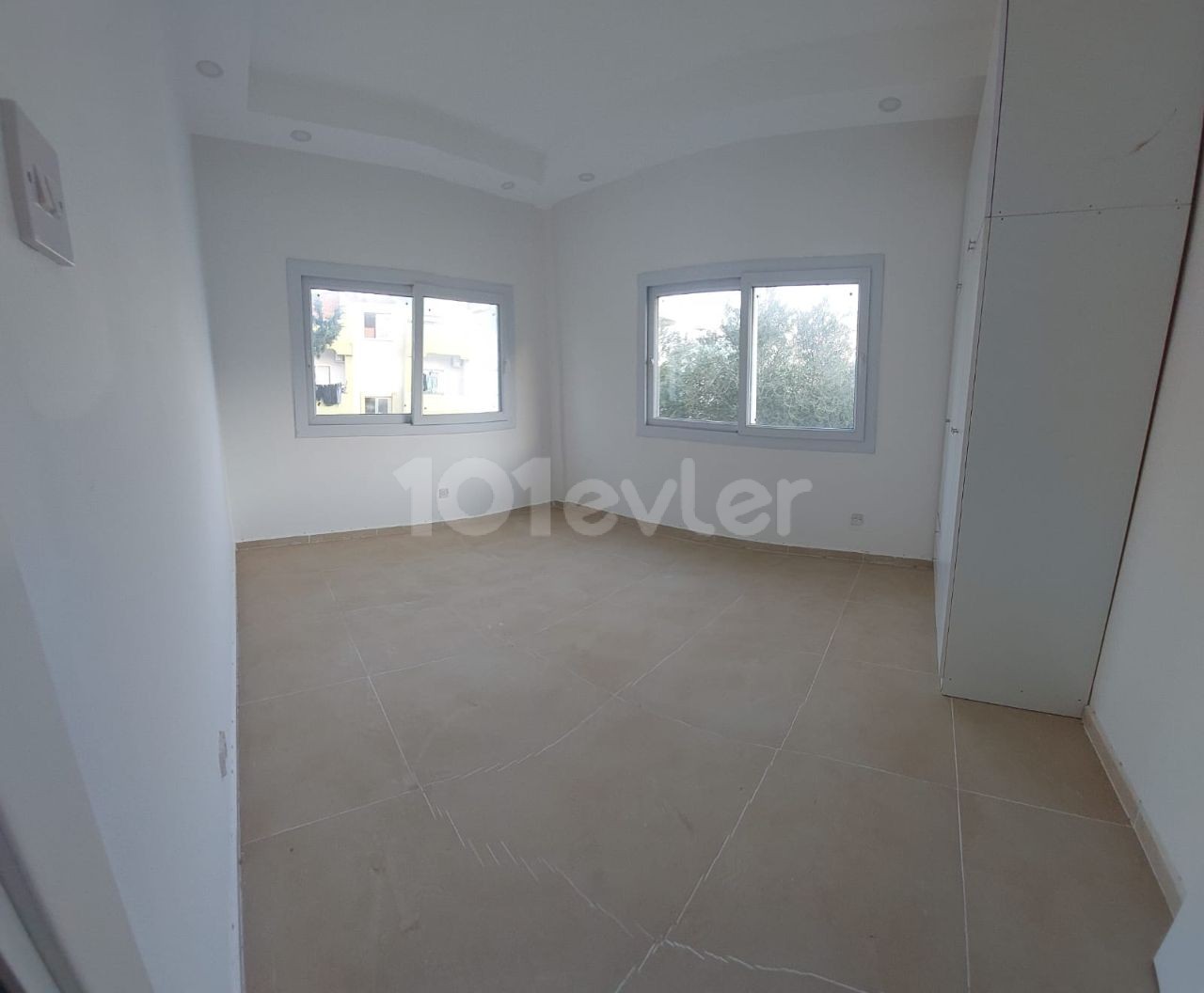 COMPLETE BUILDING FOR SALE IN GAZİMAĞUSA GÜLSEREN WITH TURKISH KOÇAN. 3 PIECES OF 1+1 ON THE FLOOR, 2+1 AND 1+1 ON THE TOP FLOORS ARE FOR SALE.