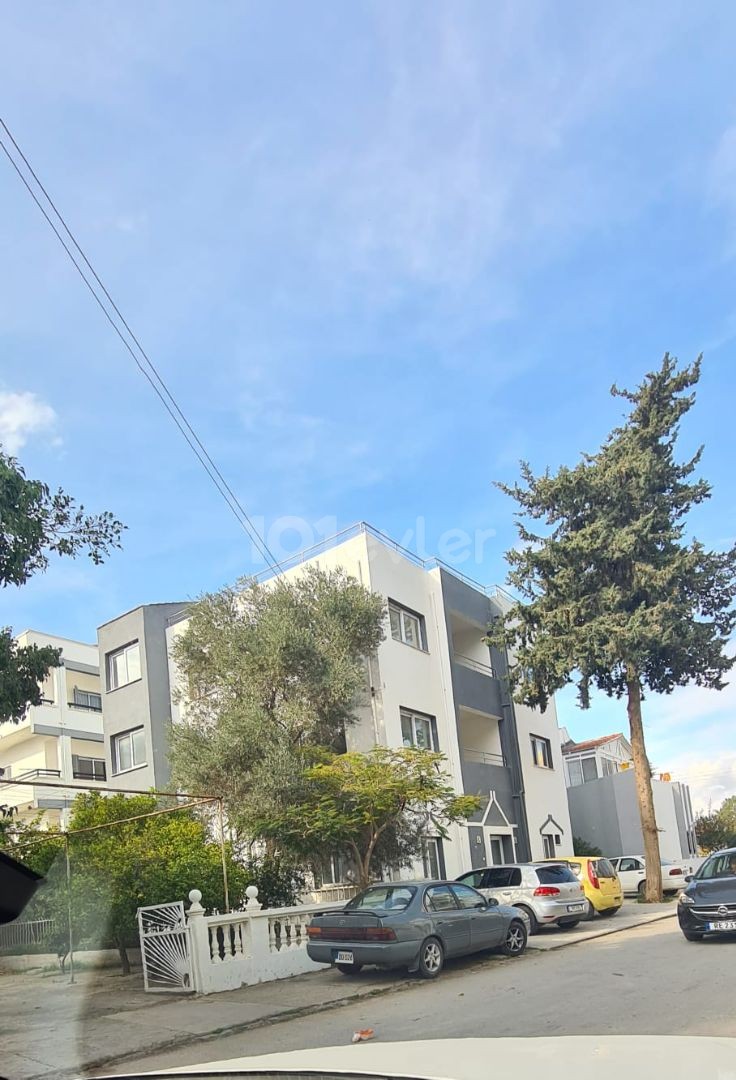 COMPLETE BUILDING FOR SALE IN GAZİMAĞUSA GÜLSEREN WITH TURKISH KOÇAN. 3 PIECES OF 1+1 ON THE FLOOR, 2+1 AND 1+1 ON THE TOP FLOORS ARE FOR SALE.