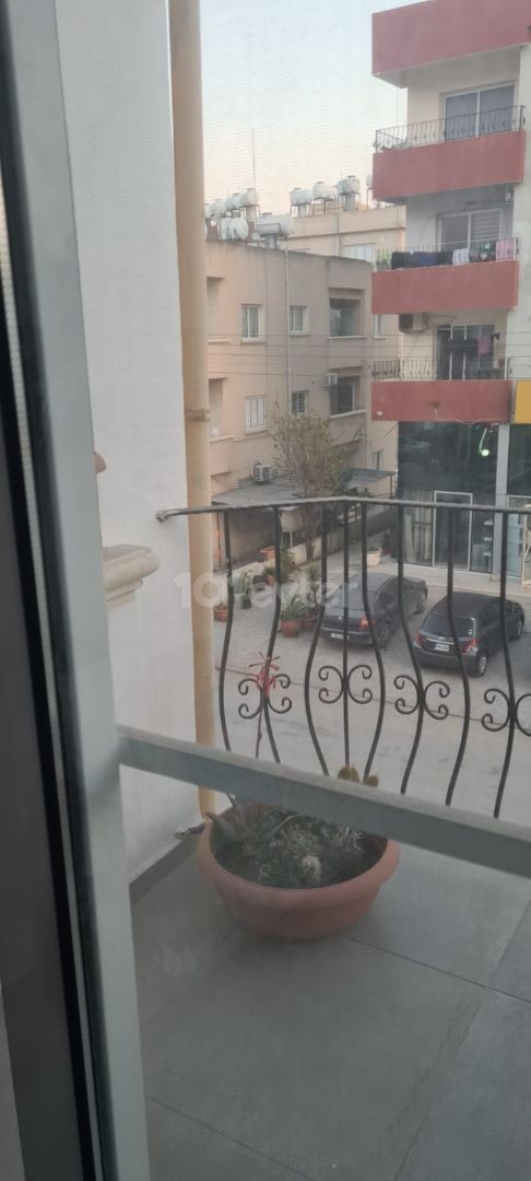 3+1 1ST FLOOR APARTMENT IN THE GÜLSEREN AREA OF FAMAGUSTA