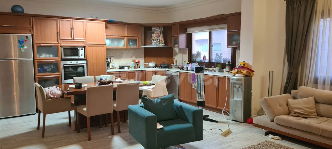 3+1 1ST FLOOR APARTMENT IN THE GÜLSEREN AREA OF FAMAGUSTA