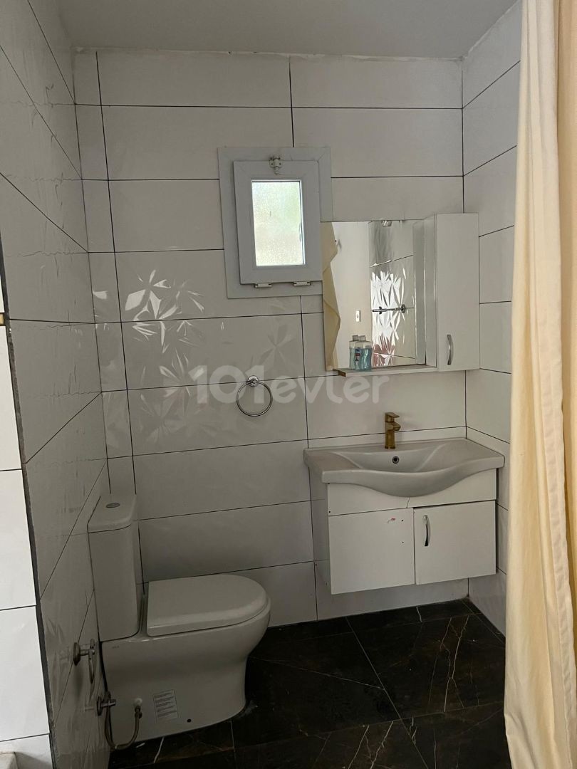 MAĞUSA MERKEZDE KİRALIK STUDIO DAİRE