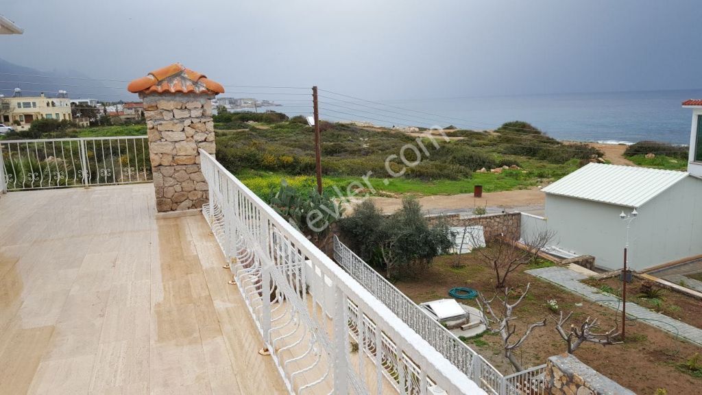 Villa For Sale in Karaoğlanoğlu, Kyrenia