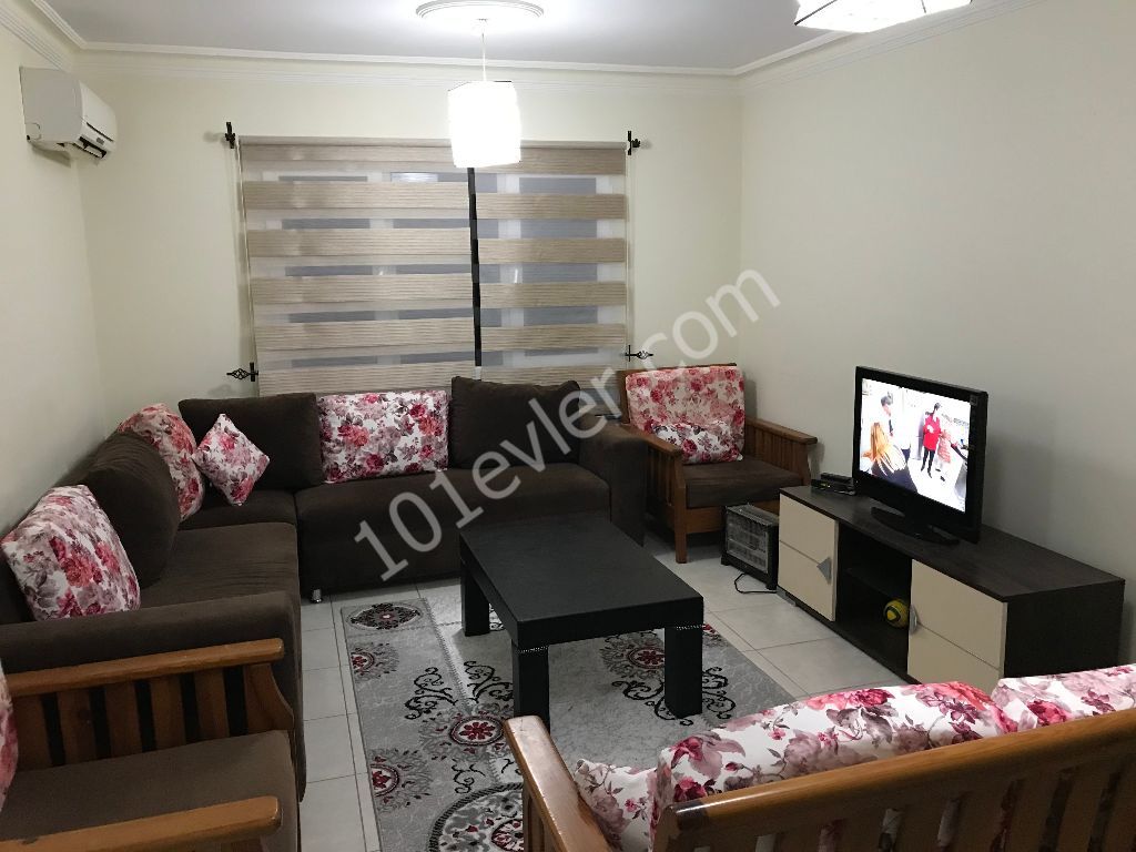 GİRNE MERKEZDE SAHİBİNDEN 3+1 FUL EŞYALI KİRALIK DAİRE 3000TL