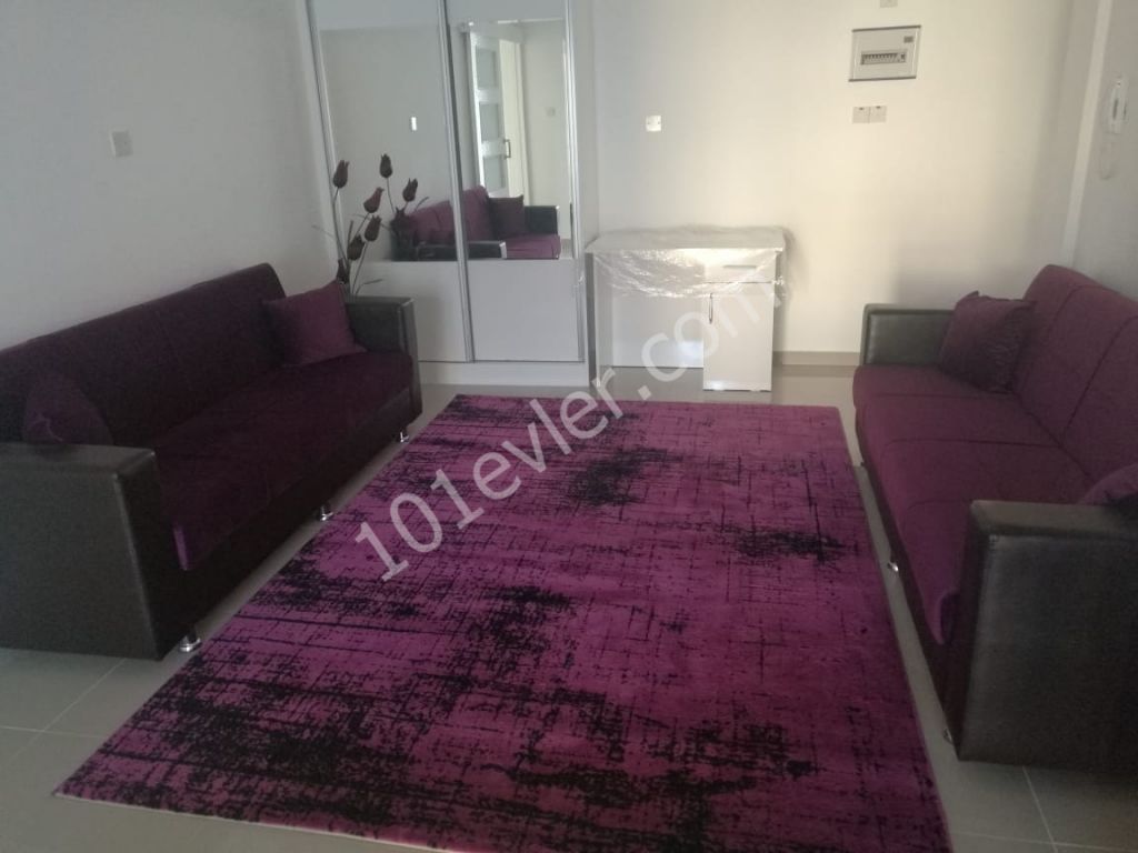 GÖNYELİDE ÇOK BAKIMLI 2+1 SATILIK DAİRE (2 + 1 شقة للبيع في)