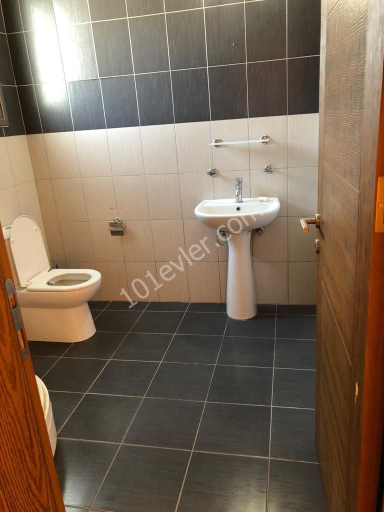 Flat To Rent in Küçük Kaymaklı, Nicosia