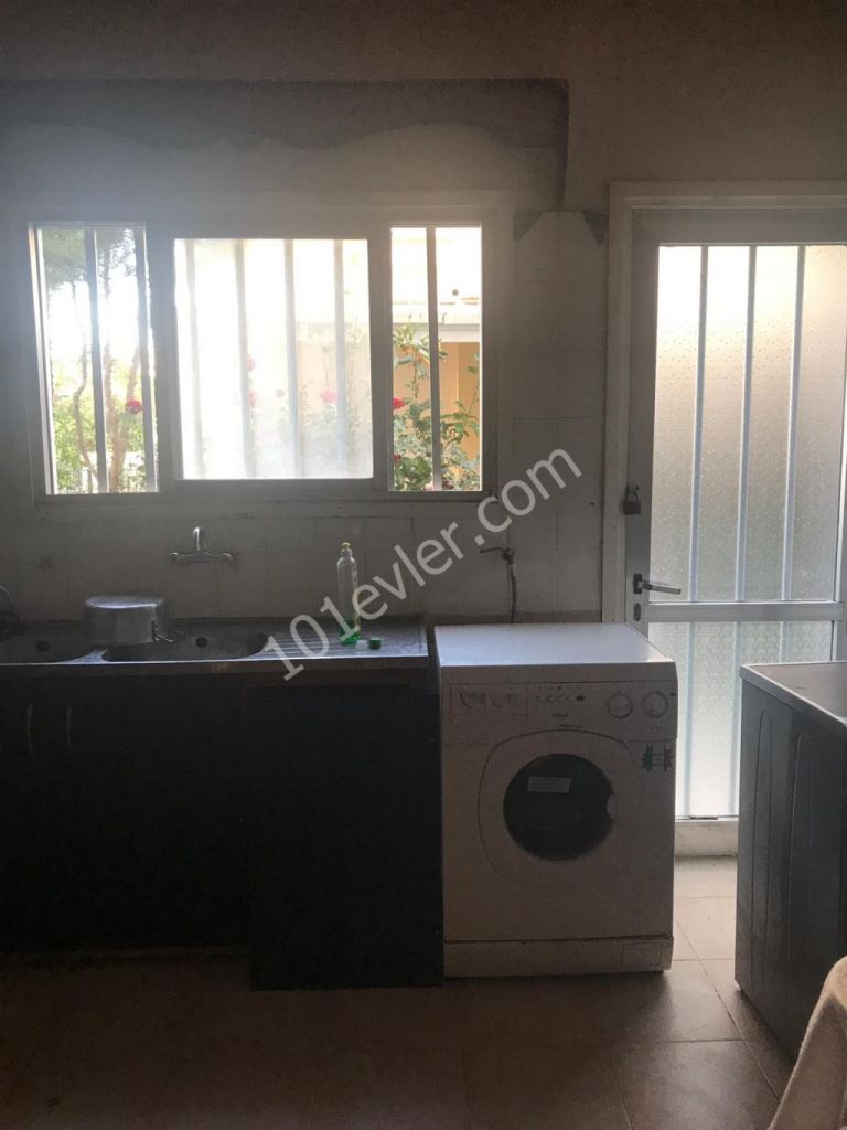 GÖNYELİ DE, 3+1, EŞYALI, ZEMİN KAT DAİRE..بيت ارضي لليجار بسعر ٢.٢٠٠  بي كونيلي 