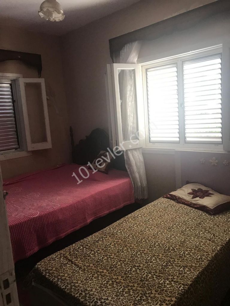 GÖNYELİ DE, 3+1, EŞYALI, ZEMİN KAT DAİRE..بيت ارضي لليجار بسعر ٢.٢٠٠  بي كونيلي 