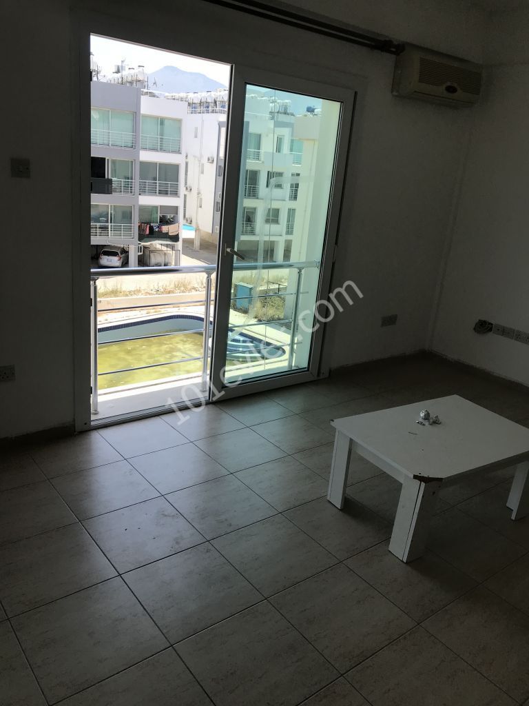 Flat To Rent in Girne Merkez, Kyrenia