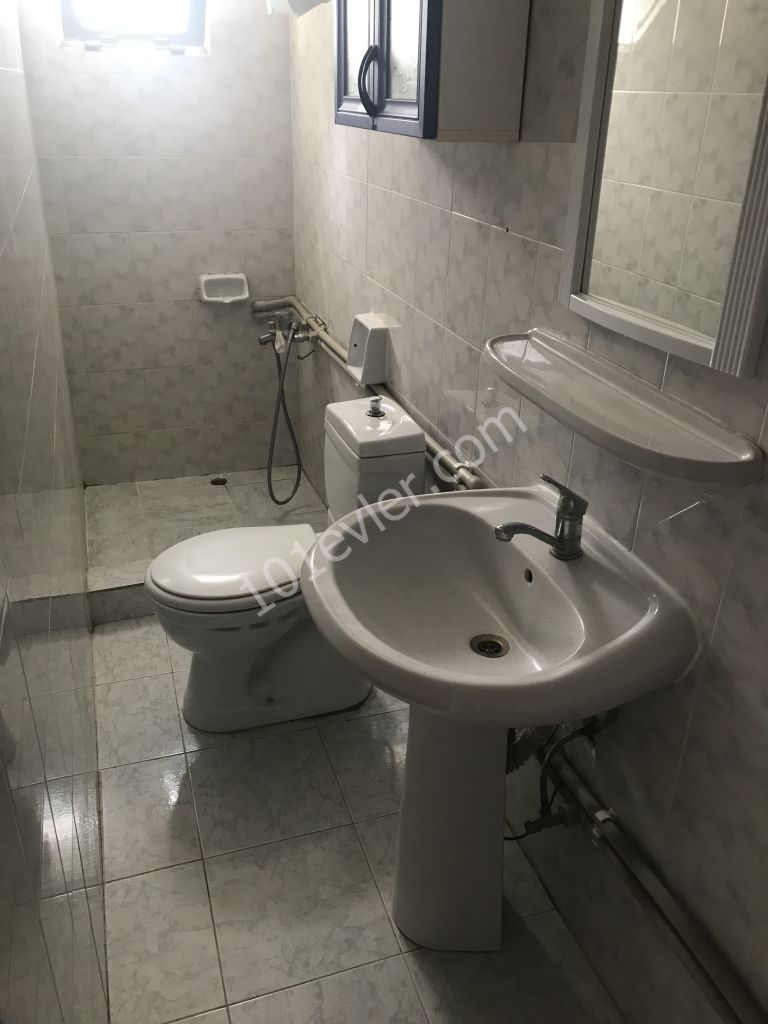 Flat To Rent in Küçük Kaymaklı, Nicosia