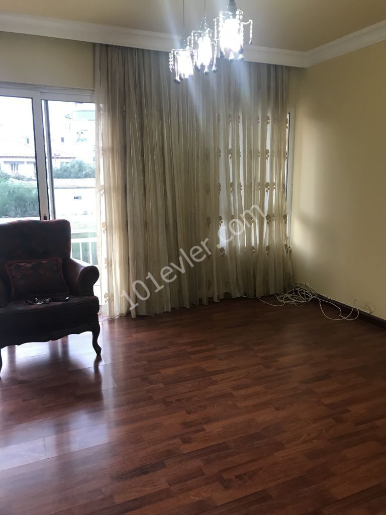 Flat To Rent in Kumsal, Nicosia