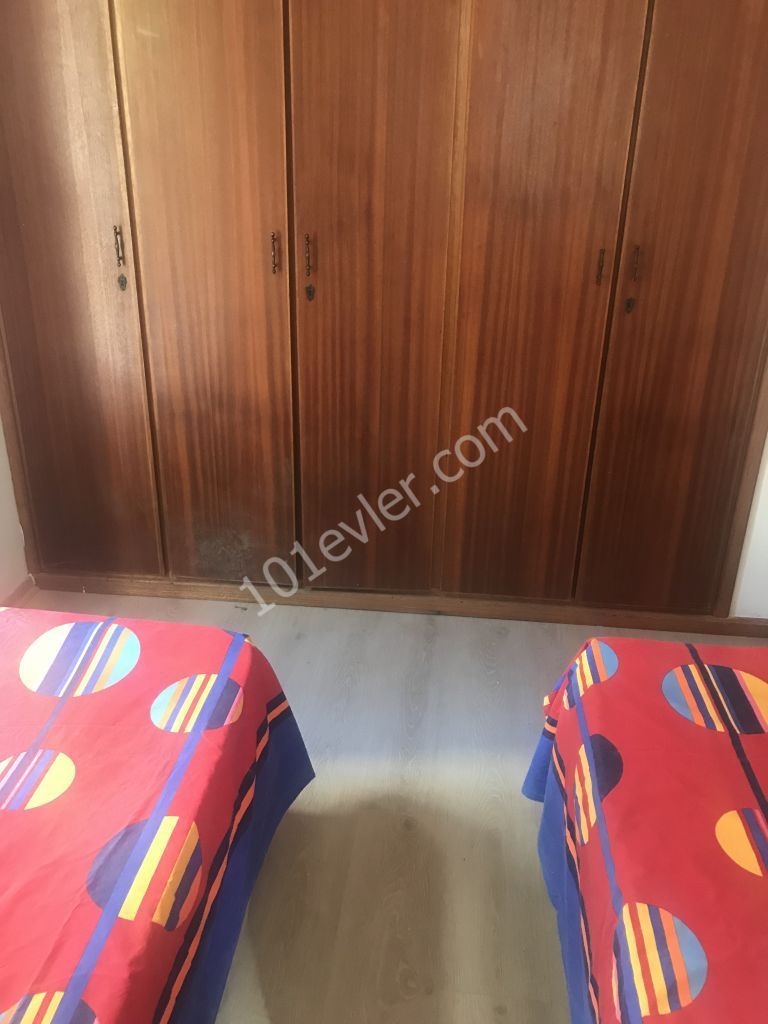 GİRNE MERKEZ DE PARK AVM KARŞISI FUL EŞYALI 2+1 KİRALIK DAİRE..