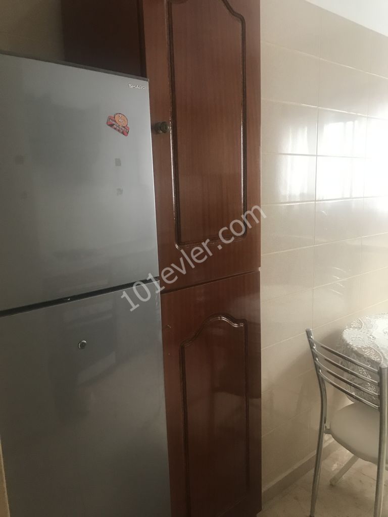 GİRNE MERKEZ DE PARK AVM KARŞISI FUL EŞYALI 2+1 KİRALIK DAİRE..