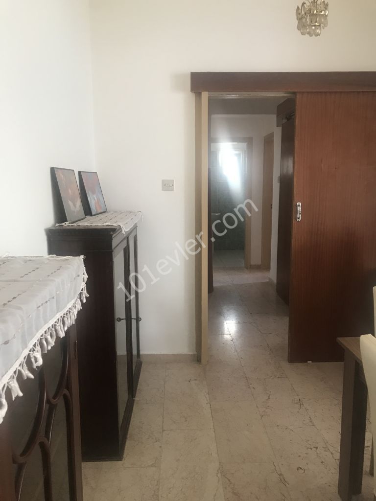 Flat For Sale in Aşağı Girne, Kyrenia