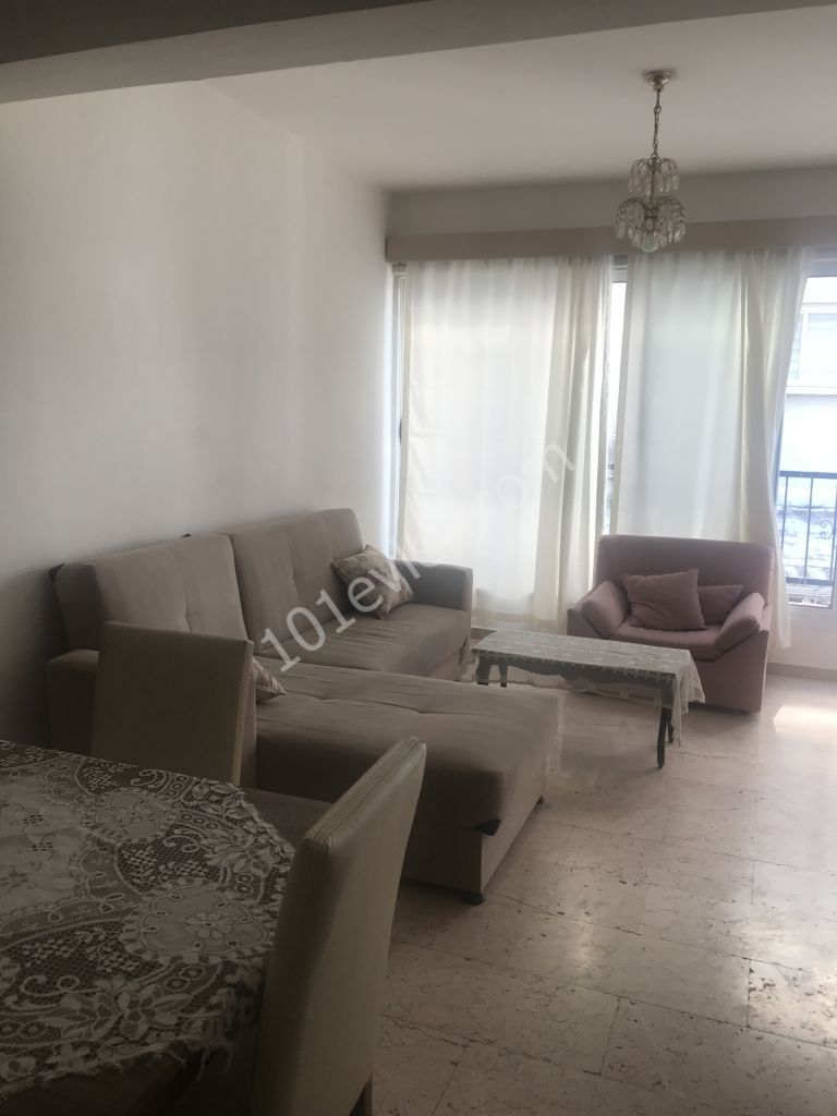 Flat For Sale in Aşağı Girne, Kyrenia