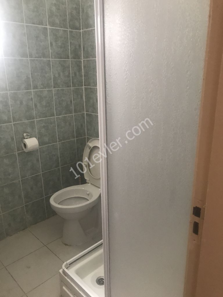 Flat For Sale in Aşağı Girne, Kyrenia