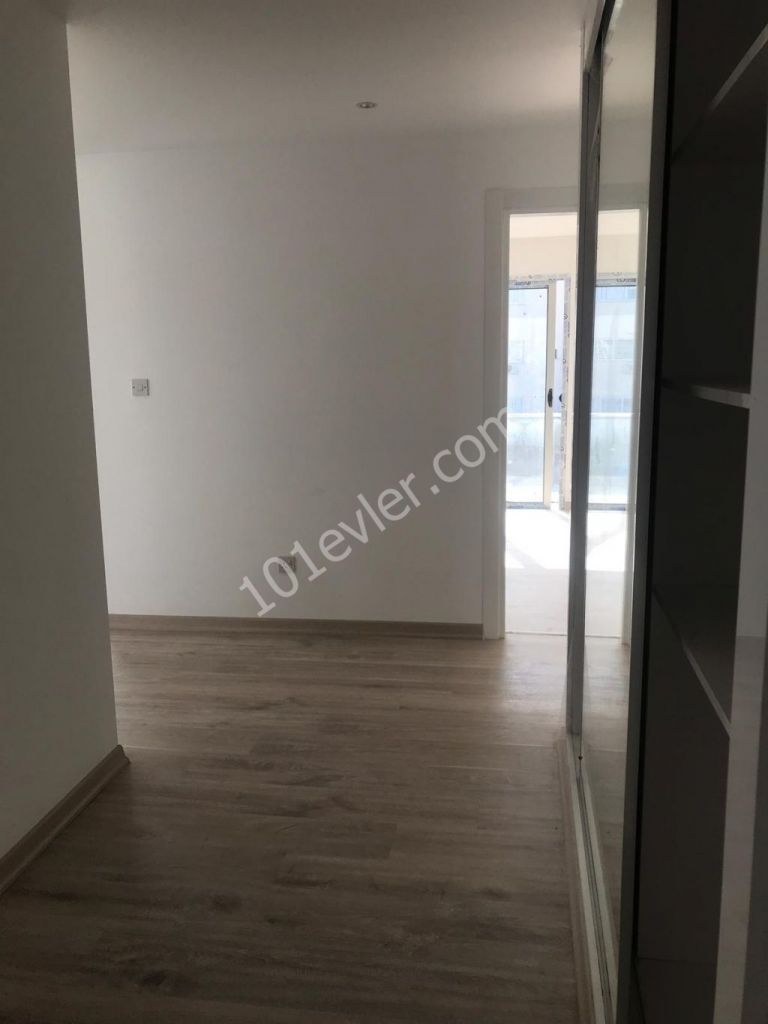 Flat For Sale in Küçük Kaymaklı, Nicosia