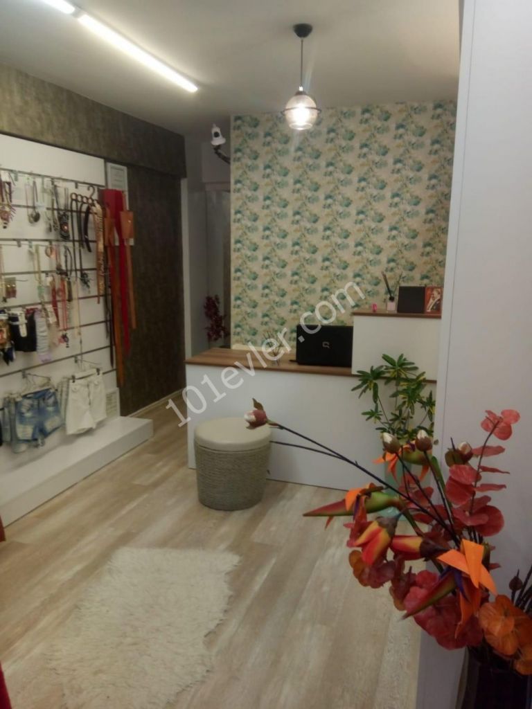 Shop To Rent in Yukarı Girne, Kyrenia