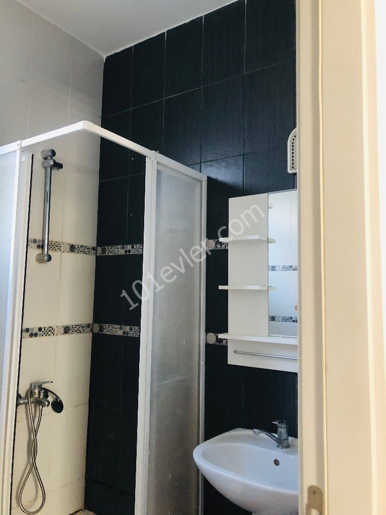 Flat To Rent in Karaoğlanoğlu, Kyrenia