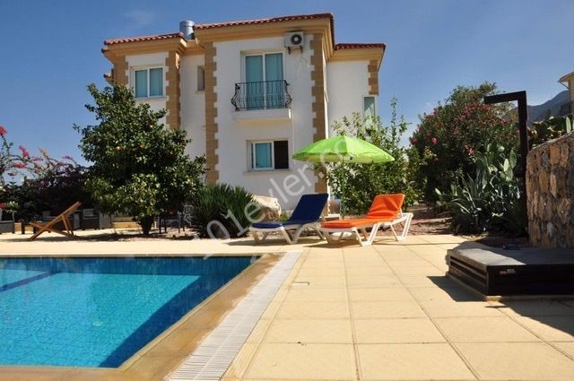 KARSIYAKA IS ALSO FOR RENT WITH ITS OWN PRIVATE POOL... فيلا للإيجار بي منطقة كيرنا معا مسبح ** 