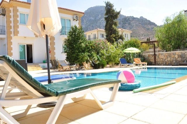 KARSIYAKA IS ALSO FOR RENT WITH ITS OWN PRIVATE POOL... فيلا للإيجار بي منطقة كيرنا معا مسبح ** 