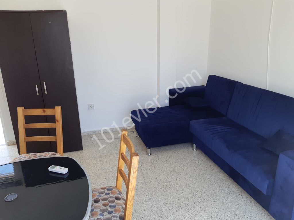 Flat To Rent in Karaoğlanoğlu, Kyrenia