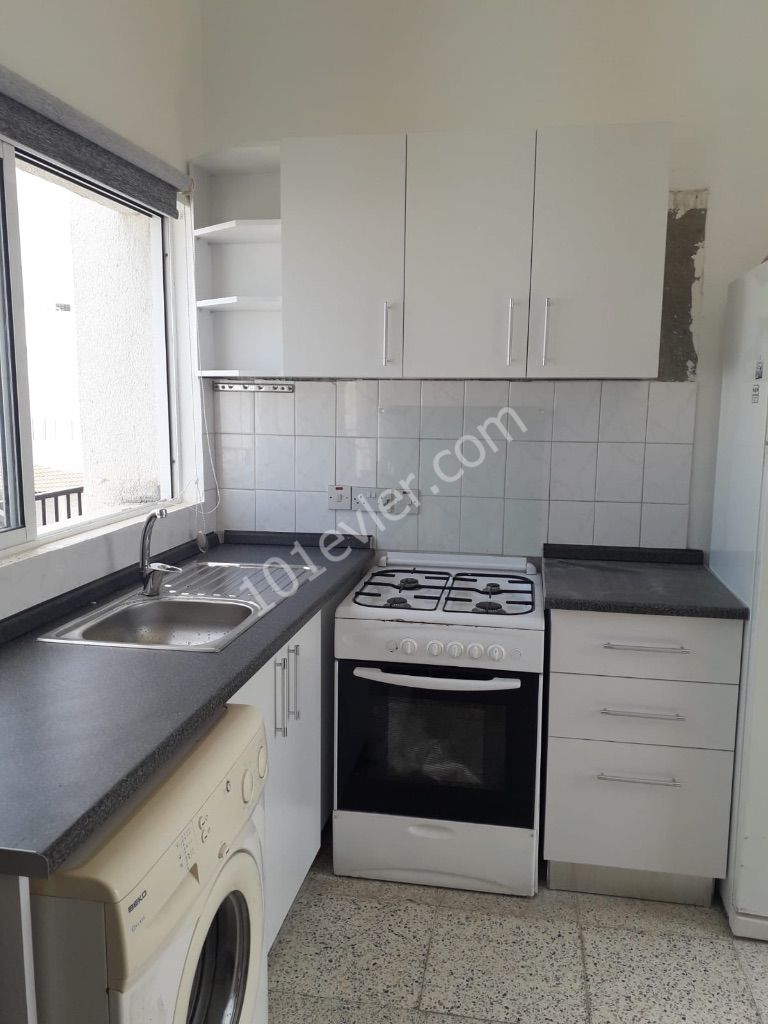 Flat To Rent in Karaoğlanoğlu, Kyrenia