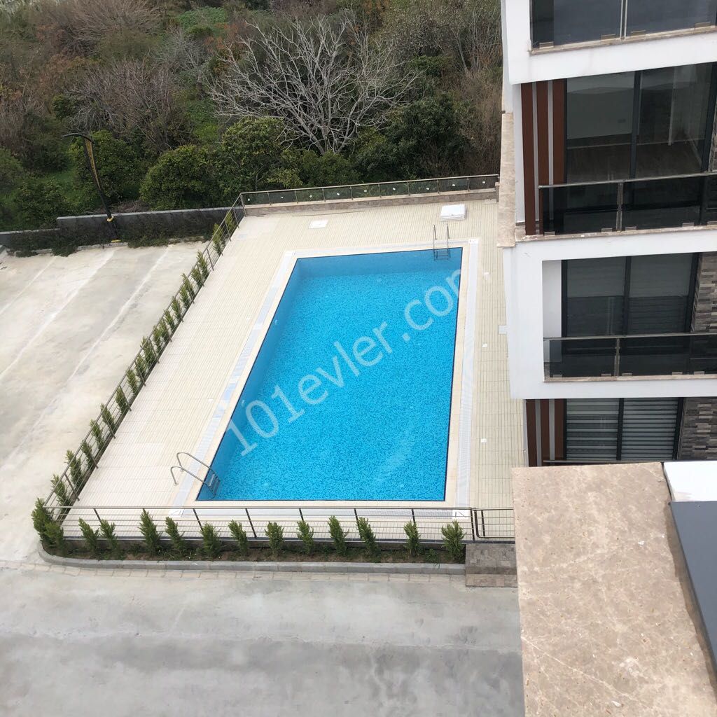 1+1 WOHNUNG ZU VERMIETEN MIT FUL NULL MÖBLIERT MIT BLICK AUF DIE BERGE UND DAS MEER IN KYRENIA!! بيت للإيجار بي كيرنا ١+١ ** 