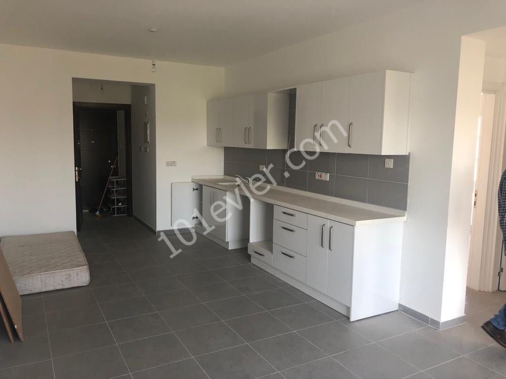 *** GAZİMAĞOSA DA ÇANAKKALE MEVKİİNDE TÜRK KOÇANLI SIFIR SATILIK 2+1 DAİRE..