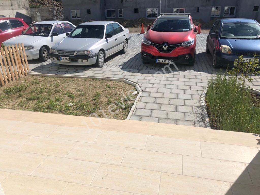 Flat To Rent in Dikmen, Kyrenia