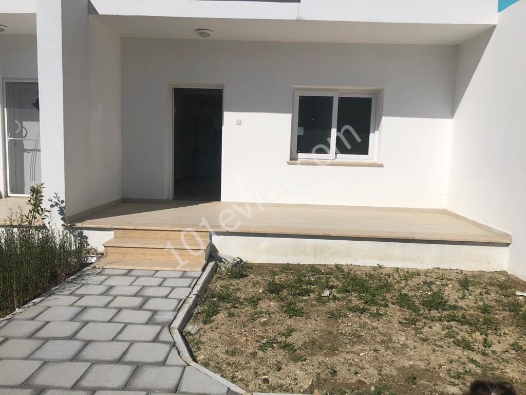 Flat To Rent in Dikmen, Kyrenia