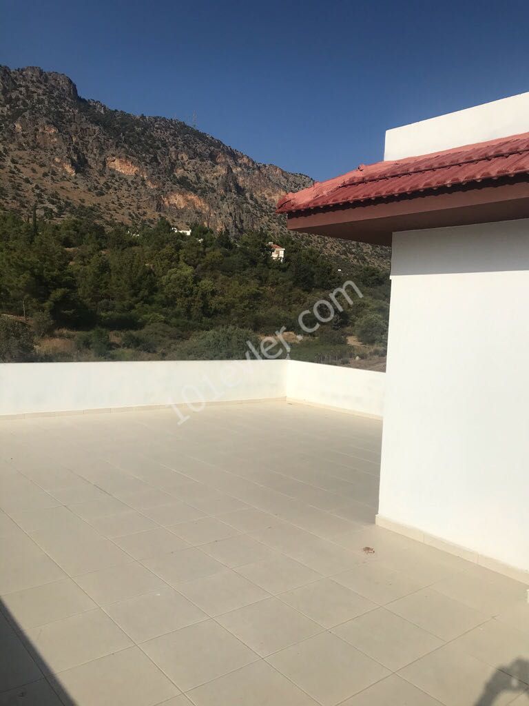 Villa To Rent in Boğaz, Kyrenia