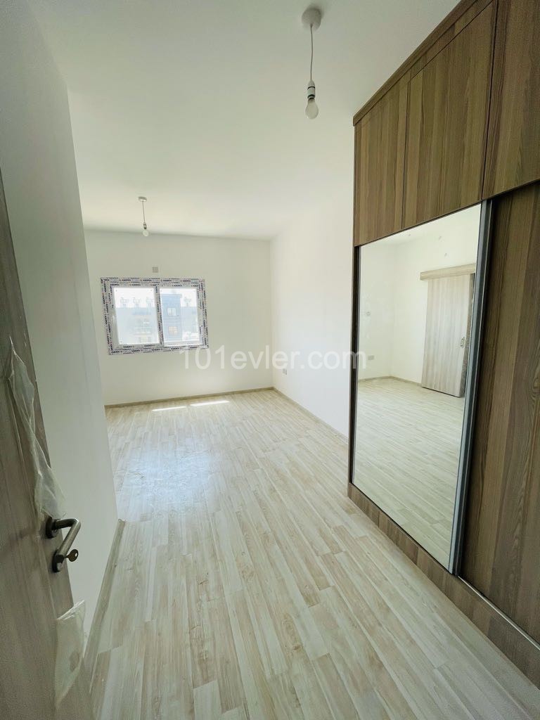 2 + 1 PENTHOUSE FOR SALE MADE IN TURKISH IN THE DECENT NEIGHBORHOOD OF MITRELI!! شقة للبيع بي منطقة كونيلي ** 