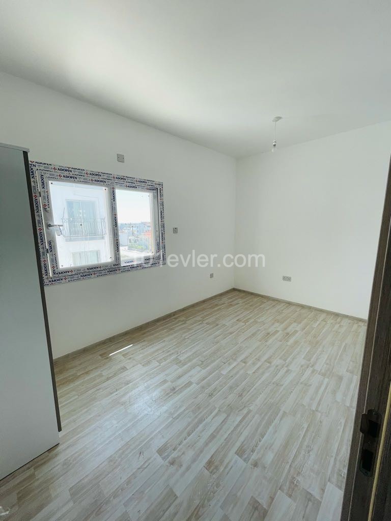 2 + 1 PENTHOUSE FOR SALE MADE IN TURKISH IN THE DECENT NEIGHBORHOOD OF MITRELI!! شقة للبيع بي منطقة كونيلي ** 