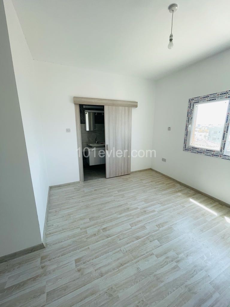 2 + 1 PENTHOUSE FOR SALE MADE IN TURKISH IN THE DECENT NEIGHBORHOOD OF MITRELI!! شقة للبيع بي منطقة كونيلي ** 