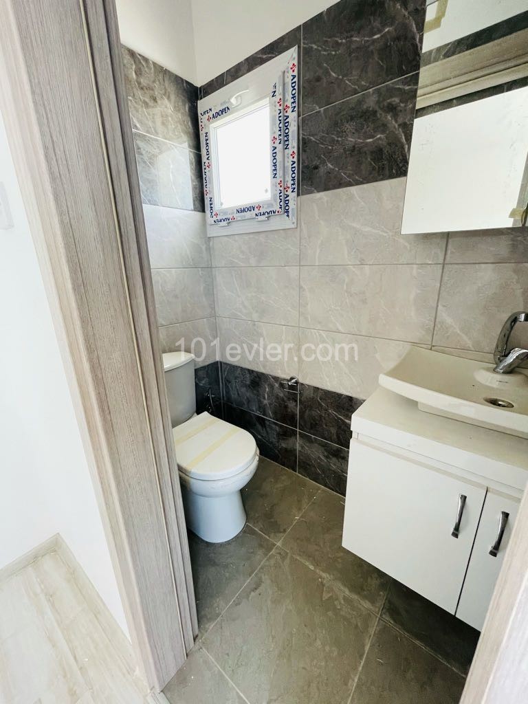 2 + 1 PENTHOUSE FOR SALE MADE IN TURKISH IN THE DECENT NEIGHBORHOOD OF MITRELI!! شقة للبيع بي منطقة كونيلي ** 