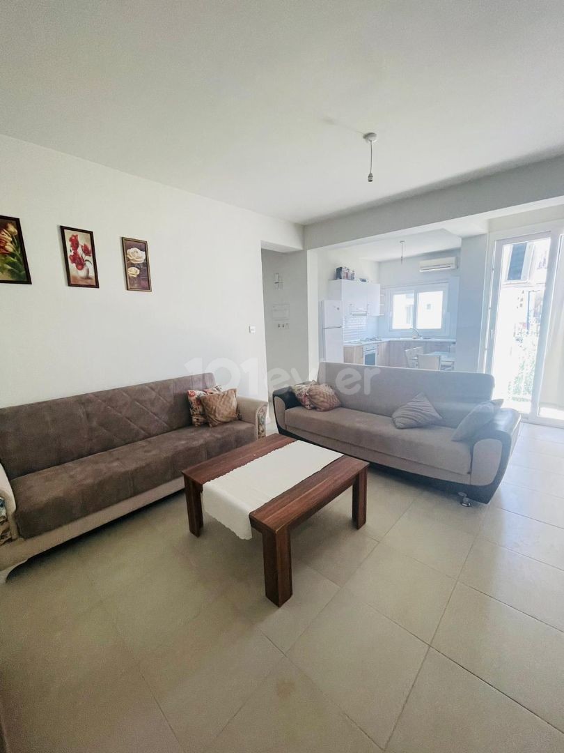 A MONTHLY PAID APARTMENT IN ORTAKÖY, VERY CLOSE TO 2 + 1 STOPS, IS FOR RENT ONLY FOR FEMALE STUDENTS ** 