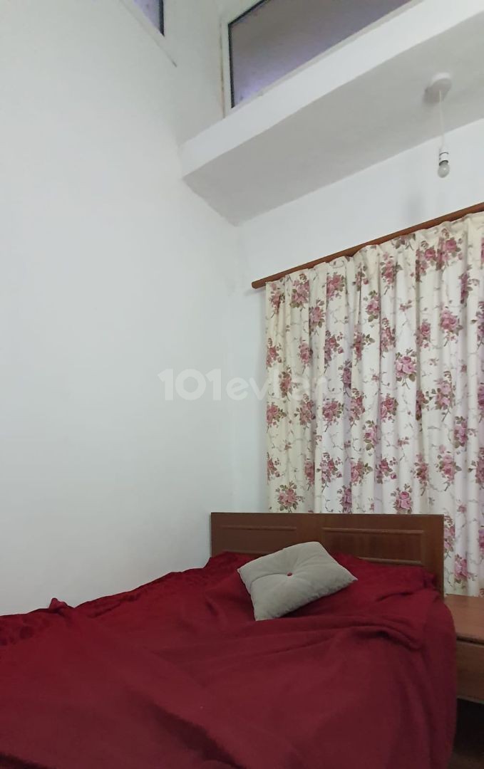 THE STUDIO FOR STUDENTS FOR RENT IN KAYMAKLI IS SPECIAL FOR LADIES شقة للإجار بالمنطقة كوشق قيميقلي خلف جلمع ابو بكر ** 