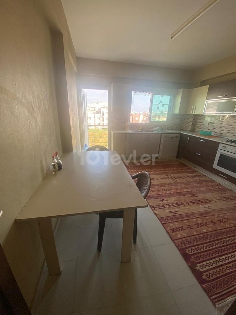 3+ 1 APARTMENT FOR RENT NEAR MITERED BURRITO BABA للإجار شقة بالغونيلي قرب من دورومجو بابا بسعر 5000 ليرة سارعوا بالتواصل معنا ** 