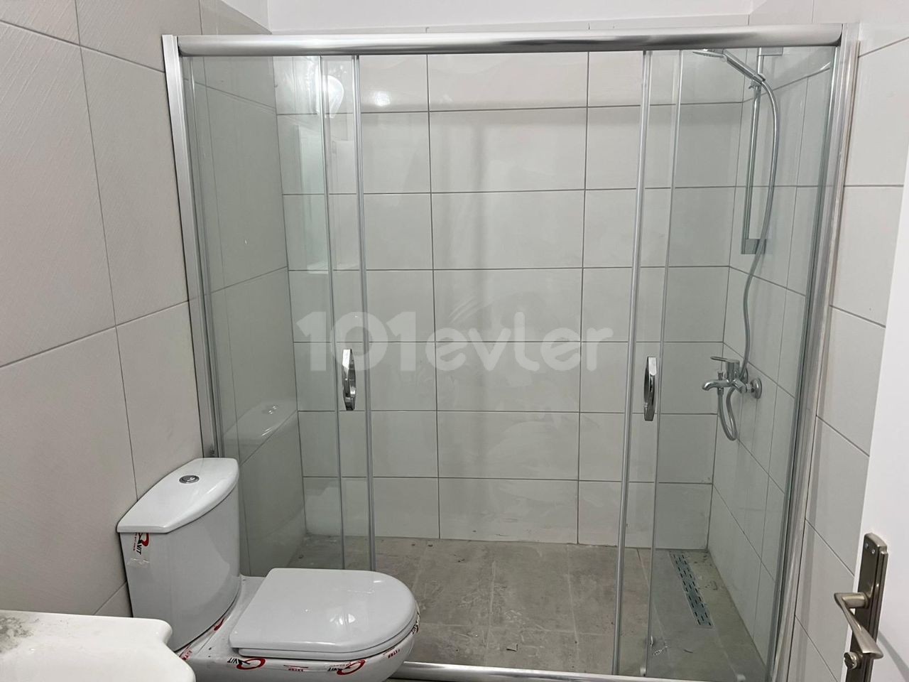 Gönyeli merkezde kiralık 2+1  sıfır daire للآجار شقة جديدية 2+1 بالغونيلي 