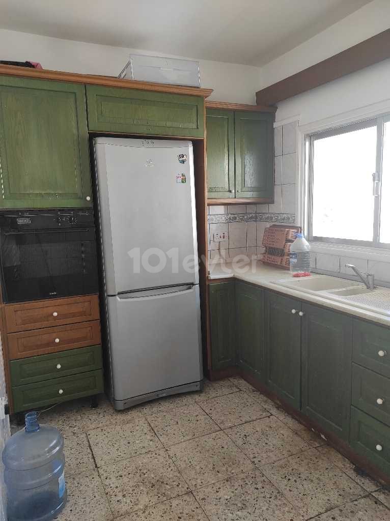 3+1 flat for rent in metehan 