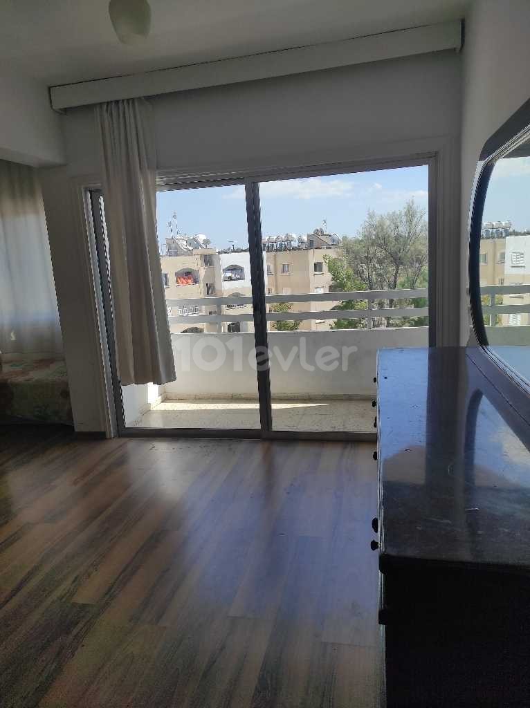 3+1 flat for rent in metehan 