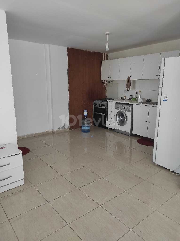 Studio for rent in Gönyelide arda near the market للآجار ستديو قرب ار Decة ماركت ** 