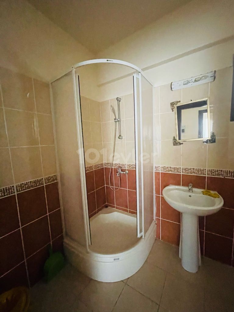 MONTHLY RENT !!!K.3 + 1 APARTMENT FOR RENT ONLY FOR FAMILY IN KAYMAKLI ** 